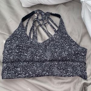 Lulu lemon free to be moved